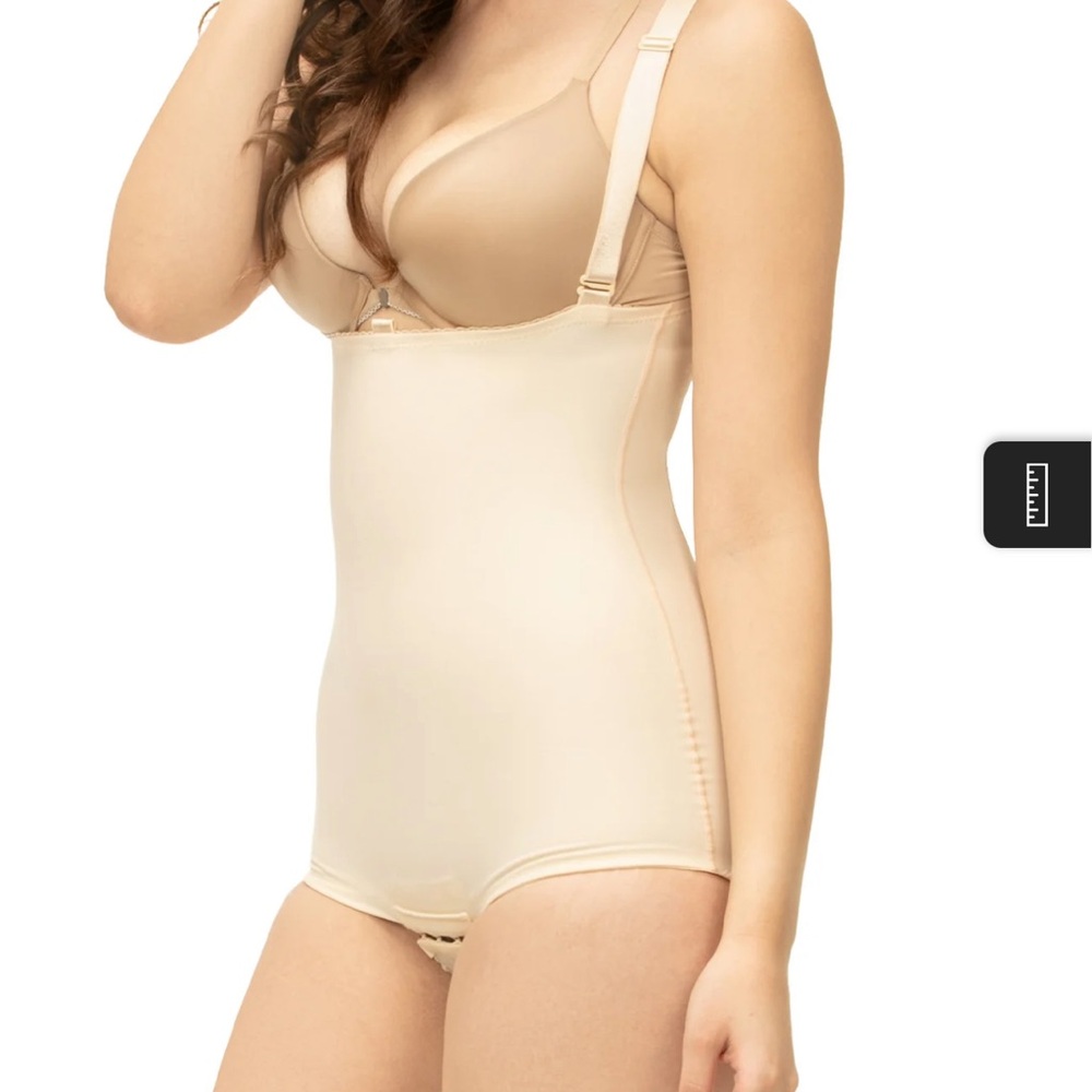 Elegant Cream Shapewear Bodysuit